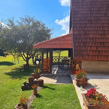 Vila Ami Kremna Exterior photo